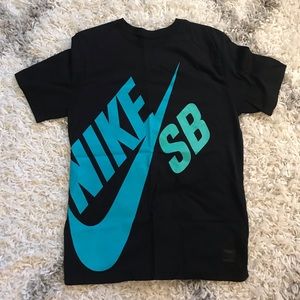 Nike SB Shirt